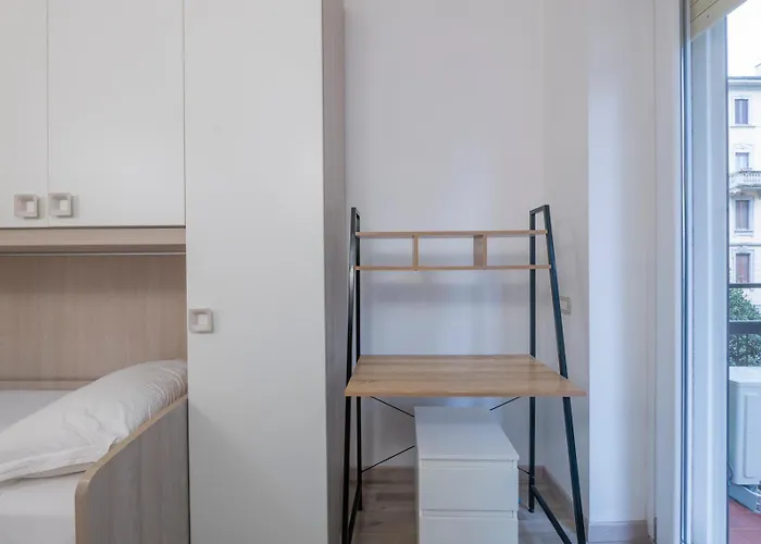 Apartament I Host - Della Torre 9 *