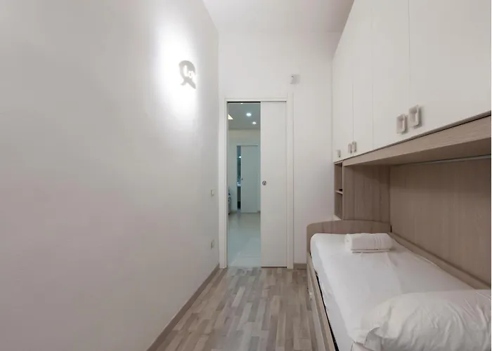 Apartament I Host - Della Torre 9