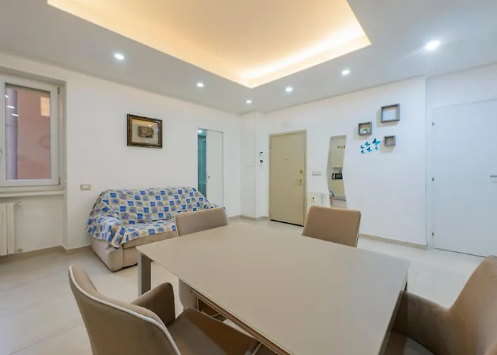 Apartament I Host - Della Torre 9 *